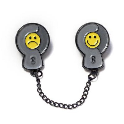 VANDALS ON HOLIDAYS Pin Handcuffs Pain n Glory